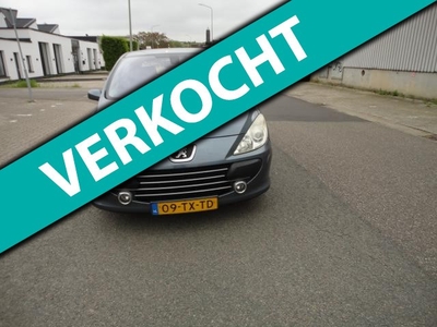 Peugeot 307 1.4-16V Premium Nieuwe A.P.K geldiig tot 07