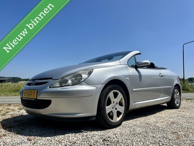 Peugeot 307 CC 2.0-16V, BJ 2004, Leer, PDC, APK Sept 2025