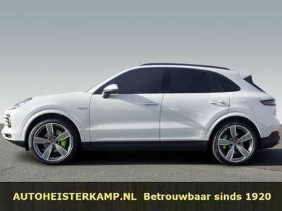 Porsche Cayenne 3.0 E-Hybrid Panoramadak 22 Inch PDLS PASM