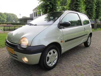 Renault Twingo 1.2 Initiale Airco Leer Lm Velgen ***Apk t/m