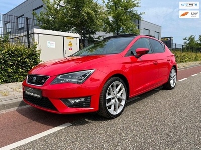 SEAT Leon 1.8 TSI FR / PANORAMADAK / NAVI / CRUISE /