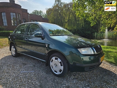 Skoda Fabia 1.4-16V sedan AIRCO *apk:12-2024*