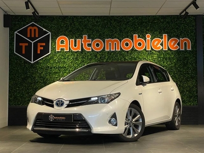 Toyota Auris 1.8 Full Hybrid Executive Business