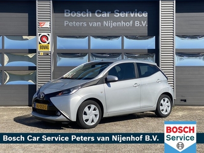 Toyota Aygo 1.0 VVT-i x-play ?AIRCO ?NAVIGATIE ?CRUISE