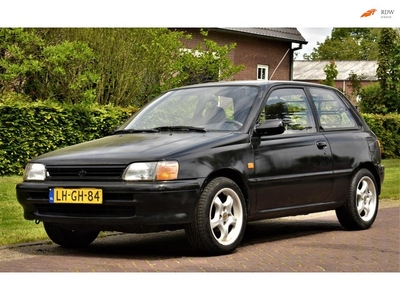 Toyota Starlet 1.3i Sport Stuurbekrachtiging Trekhaak ZEER