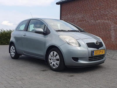 Toyota Yaris 1.3 VVTi Sol