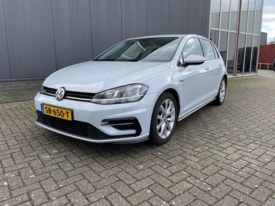 Volkswagen Golf 1.0 TSI R-line Business pdc voor + achter