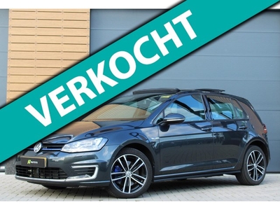 Volkswagen Golf 1.4 TSI GTE/PANO/KEYLES/LANE ASSIST/FRONT