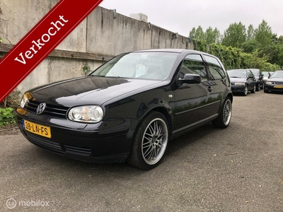 Volkswagen Golf 1.6-16V Xenon, Clima, VERKOCHT