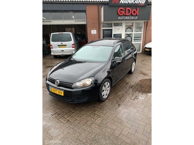 Volkswagen Golf Variant 1.6 TDI DSG BlueMotion