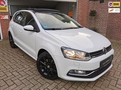 Volkswagen Polo 1.2 TSI Highline DSG PANO/TRKHAAKNAVI