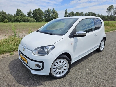 Volkswagen Up! 1.0 airco/navi/bluetooth