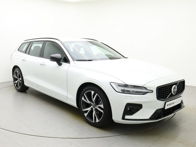 Volvo V60 B4 Automaat 211PK Plus Dark / Clima / Rondom