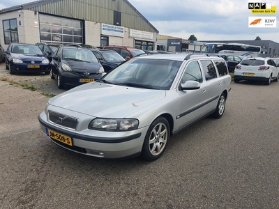 Volvo V70 2.4 T AWD Gtr. C.L. Automaat Clima Bj:2000