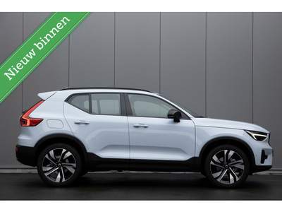 Volvo XC40 | B3 Ultimate Dark | Elektrische voorstoelen | Keyless | BLIS dodehoek detectie | Harman Kardon Audiosysteem | 360graden camera |