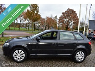 Audi A3 1.6 Ambiente 5DRS, '05 ClimaCruiseLM wielen!