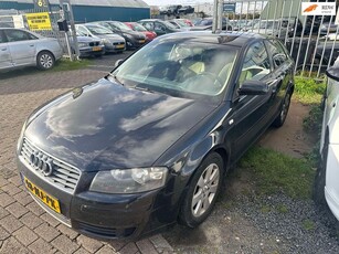 Audi A3 1.6 FSI Ambiente eindejaars opruiming lees