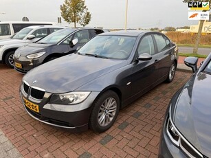 BMW 3-serie 318i AUTOMAAT/RIJDT GOED/INRUILKOOPJE/APK 1-2025