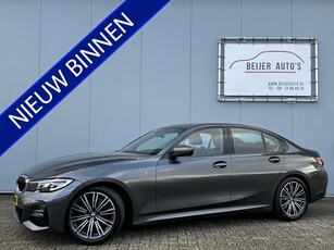 BMW 3-serie 320i Executive Edition Automaat M-Pakket/1e