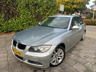 BMW 3-serie MET CRUISE CONT, NAVI AIRCO & JAAR APK!