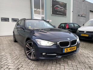 BMW 3-serie Touring 320d Sport-Line Executive (11-2013)