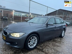 BMW 3-serie Touring 320i High Executive