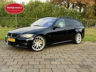 BMW 3-serie Touring 325d High Executive M-pakket! Navi