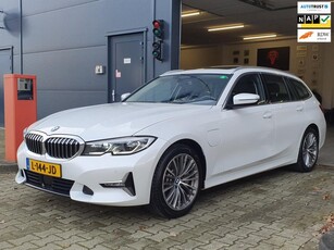 BMW 3-serie Touring 330e High Executive / ONDERHOUDSCONTR.