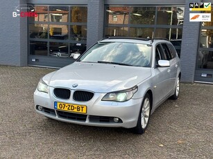 BMW 5-serie Touring 525i PANOLEERXENONPDCNAVITRKHKNAP!