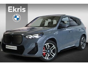 BMW iX1 eDrive20 M Sport Pro Pack Premium Pack Travel