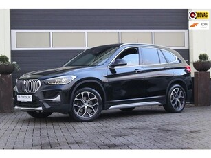 BMW X1 1.8i sDrive xLine Carplay Trekhaak Panoramadak