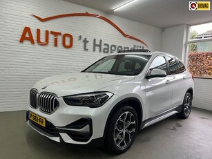 BMW X1 SDrive18i AUT High Executive pano trekh navi leder