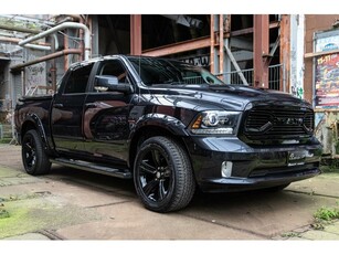 Dodge RAM 1500 Sport Lage Bijtelling NAP Black edition LPG