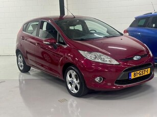 Ford Fiesta 1.25 Titanium nwe banden-remschijven/blokken