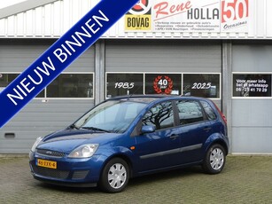 Ford Fiesta 1.3-8V 5Deurs Champion Airco CV afst Metallic