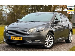 Ford Focus 1.0 Titanium 125Pk! Goed onderhouden Boekjes