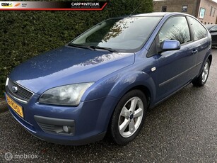 Ford Focus 1.6-16V First Edition