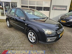 Ford Focus 1.6-16V First Edition (bj 2005)