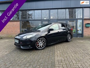 Ford Focus Wagon 2.0 EcoBoost ST-3, Xenon, Leder