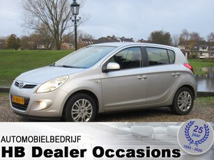 Hyundai i20 1.2i DynamicVersion - Airco zaterdag open tot