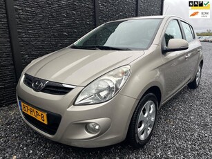 Hyundai I20 1.2i i-Catcher Half leder, Nap, LM Velgen