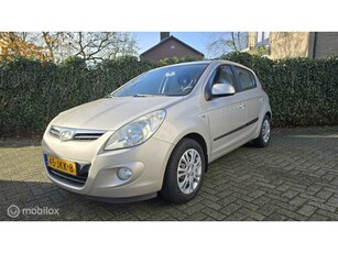 Hyundai i20 1.4i DynamicVersion