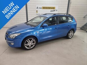 Hyundai i30 CW 1.6i Blue Dynamic