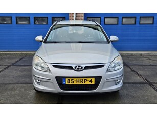 Hyundai I30 CW 1.6i i-Catcher *airco* trekhaak