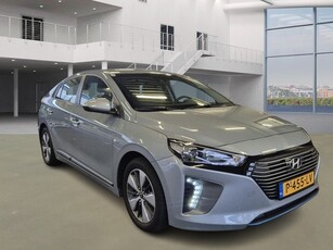 Hyundai IONIQ 1.6 GDi PHEV i-Motion (bj 2018, automaat)