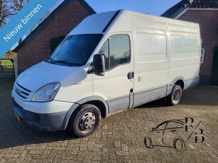 Iveco Daily 35C15V 330 H3 DUBBEL LUCHT/TREKHAAK/ZEER MOOIE