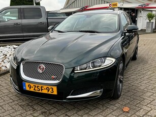 Jaguar XF Sportbrake 3.0D 2015 Prestige Groen Schuifdak