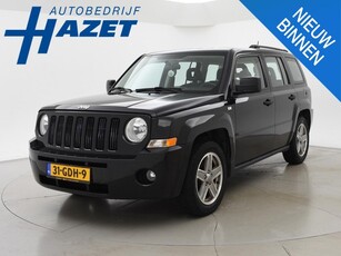 Jeep Patriot 2.4 SPORT 170 PK + TREKHAAK / NAVIGATIE / AIRCO