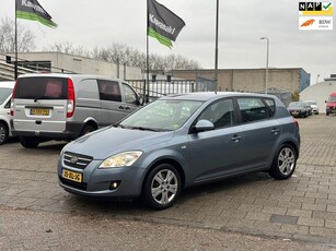 Kia Cee'd 1.4 X-ecutive AIRCO