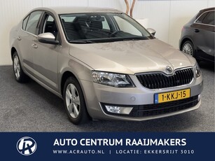 Škoda Octavia 1.2 TSI Greentech Elegance CRUISE CONTROL